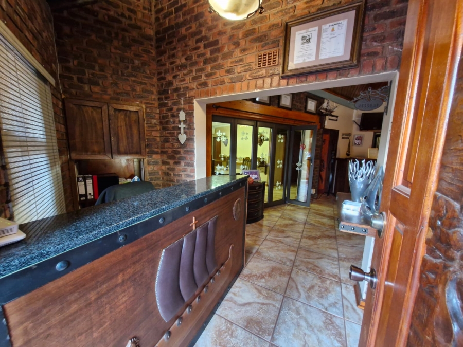 10 Bedroom Property for Sale in Kathu Northern Cape